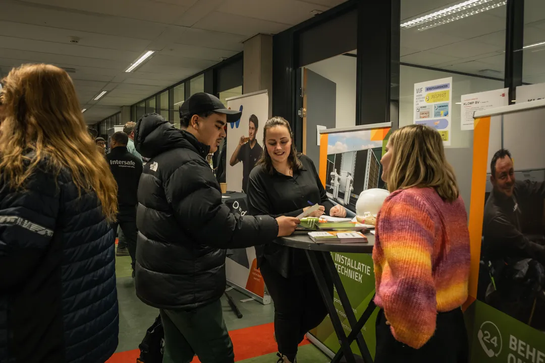Klomp enthousiasmeert jonge professionals voor een toekomst in de techniek